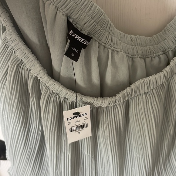 Top - Picture 2 of 2